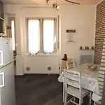 Dormire In Centro Galleria 16 Апартаменты
