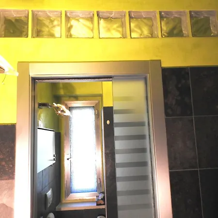 Apartment Dormire In Centro Galleria 16