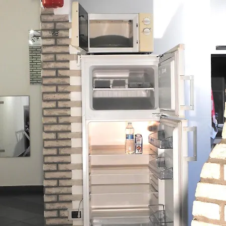 Апартаменти Dormire In Centro Galleria 16 *