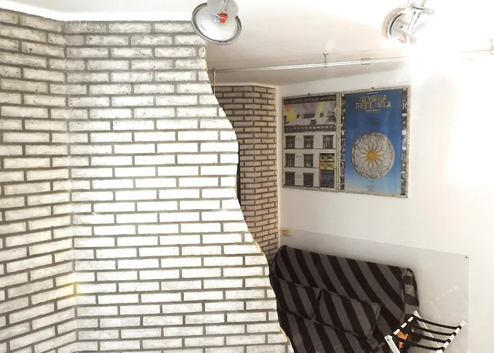 Dormire In Centro Galleria 16 Trieste